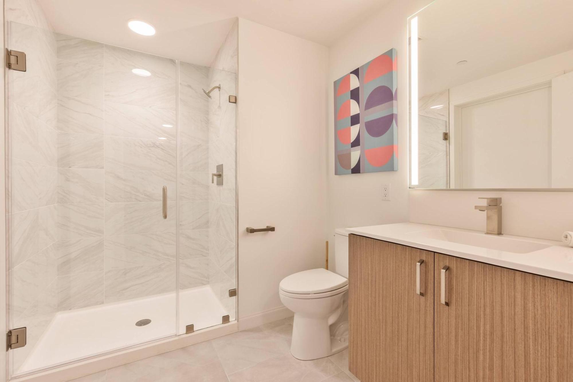 Modern Walk To Restaurants Boston