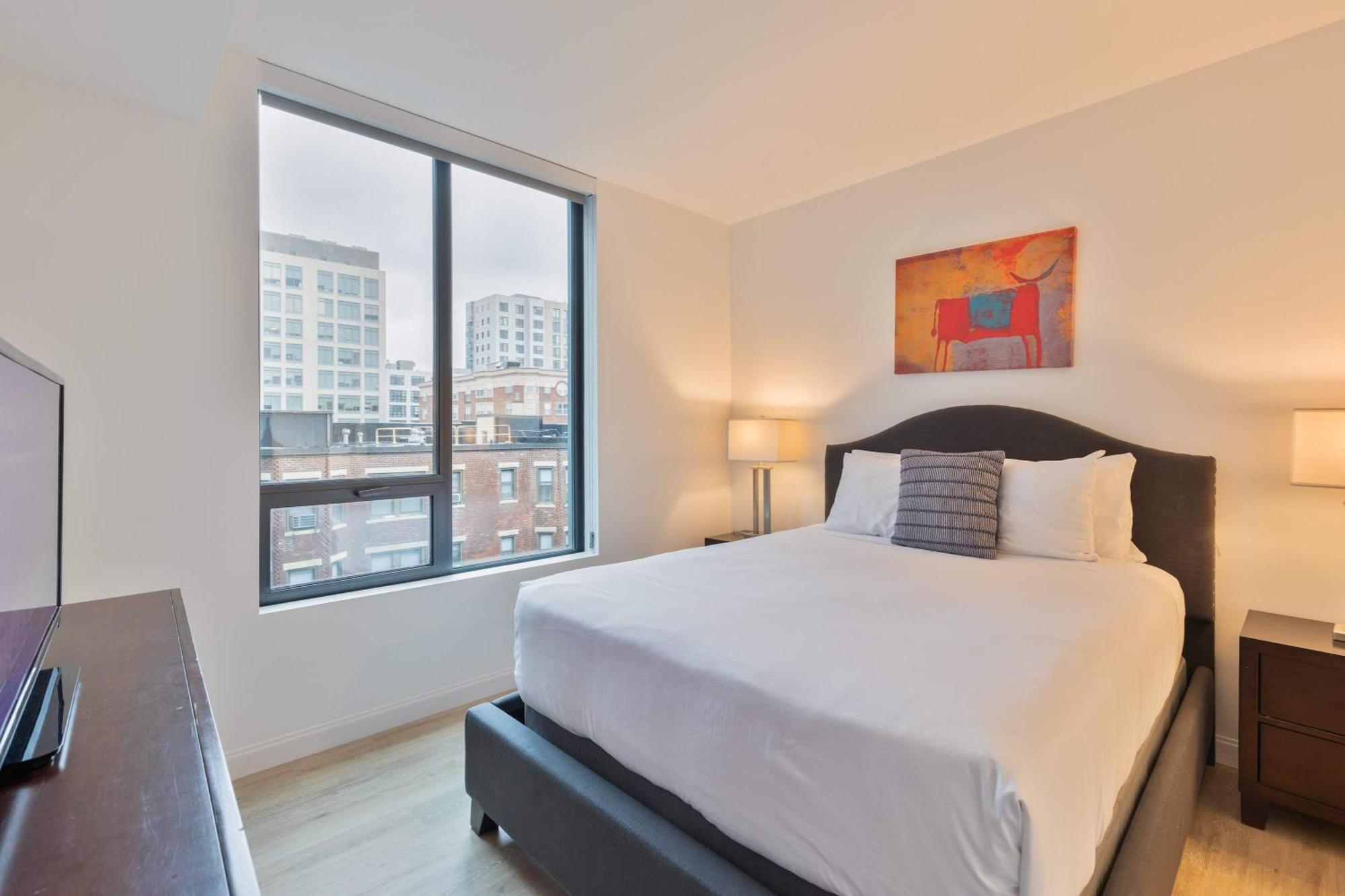 Apartment Modern Walk To Restaurants Boston