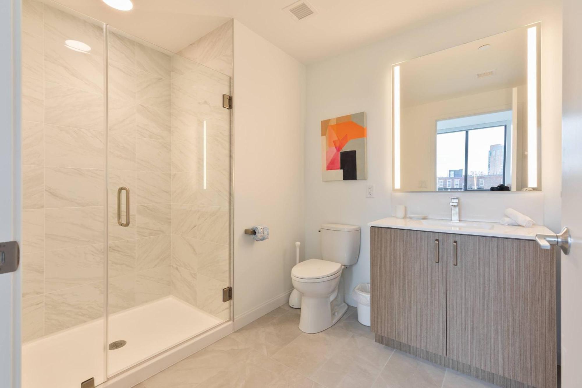 Spacious With Kitchen Appartement
