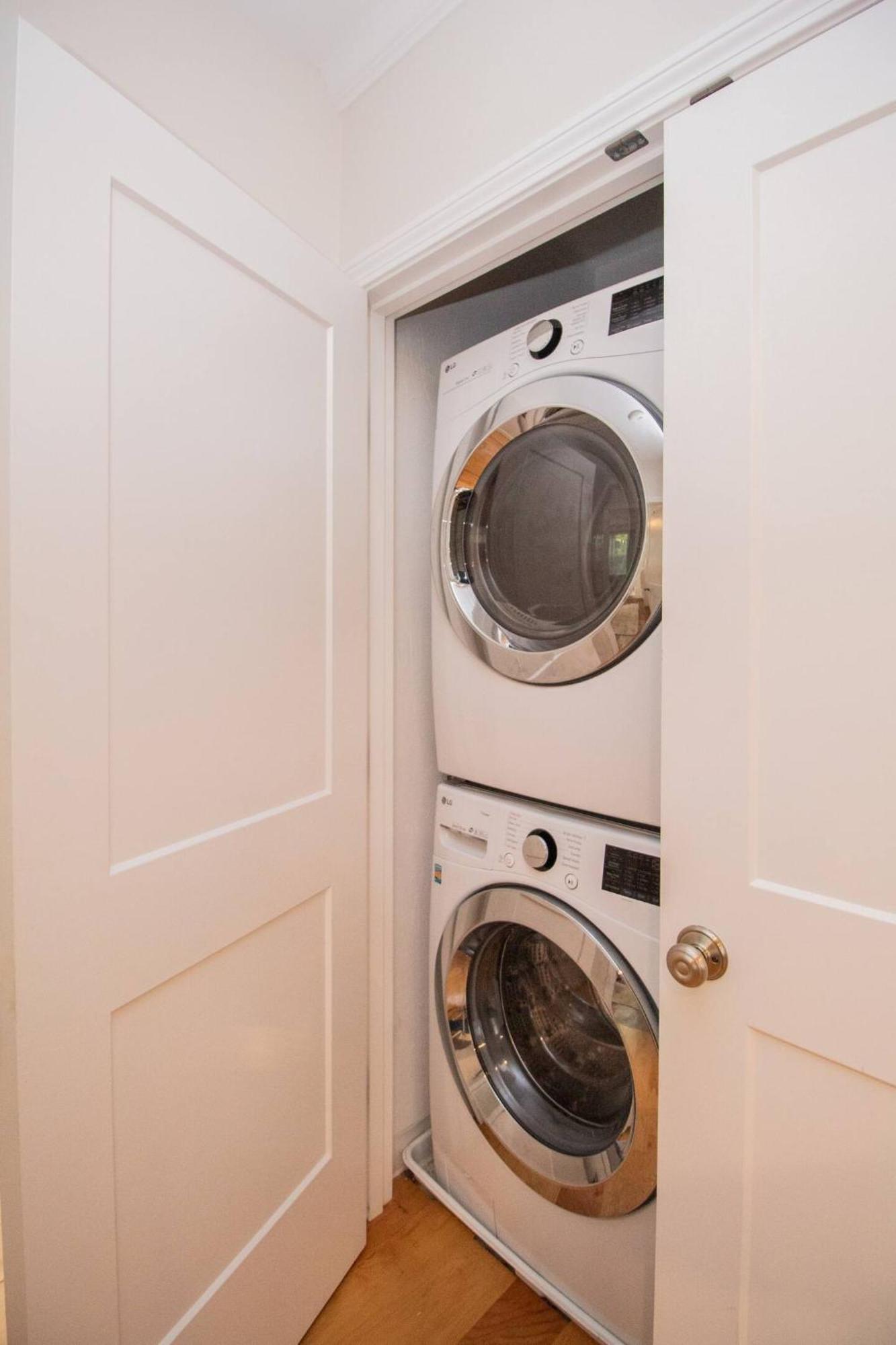 Appartement 2b 2ba W In-unit Laundry, Air