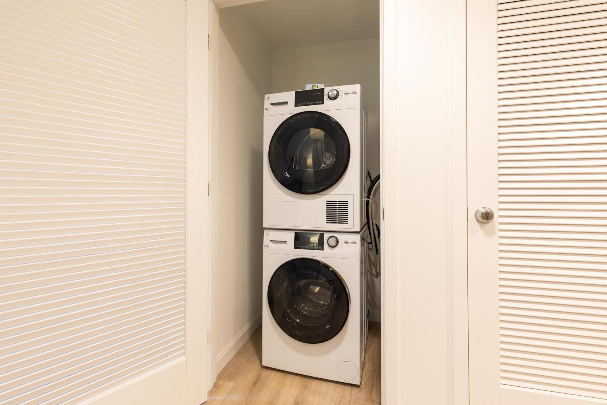 Pet Friendly Downtown Fenway * Boston