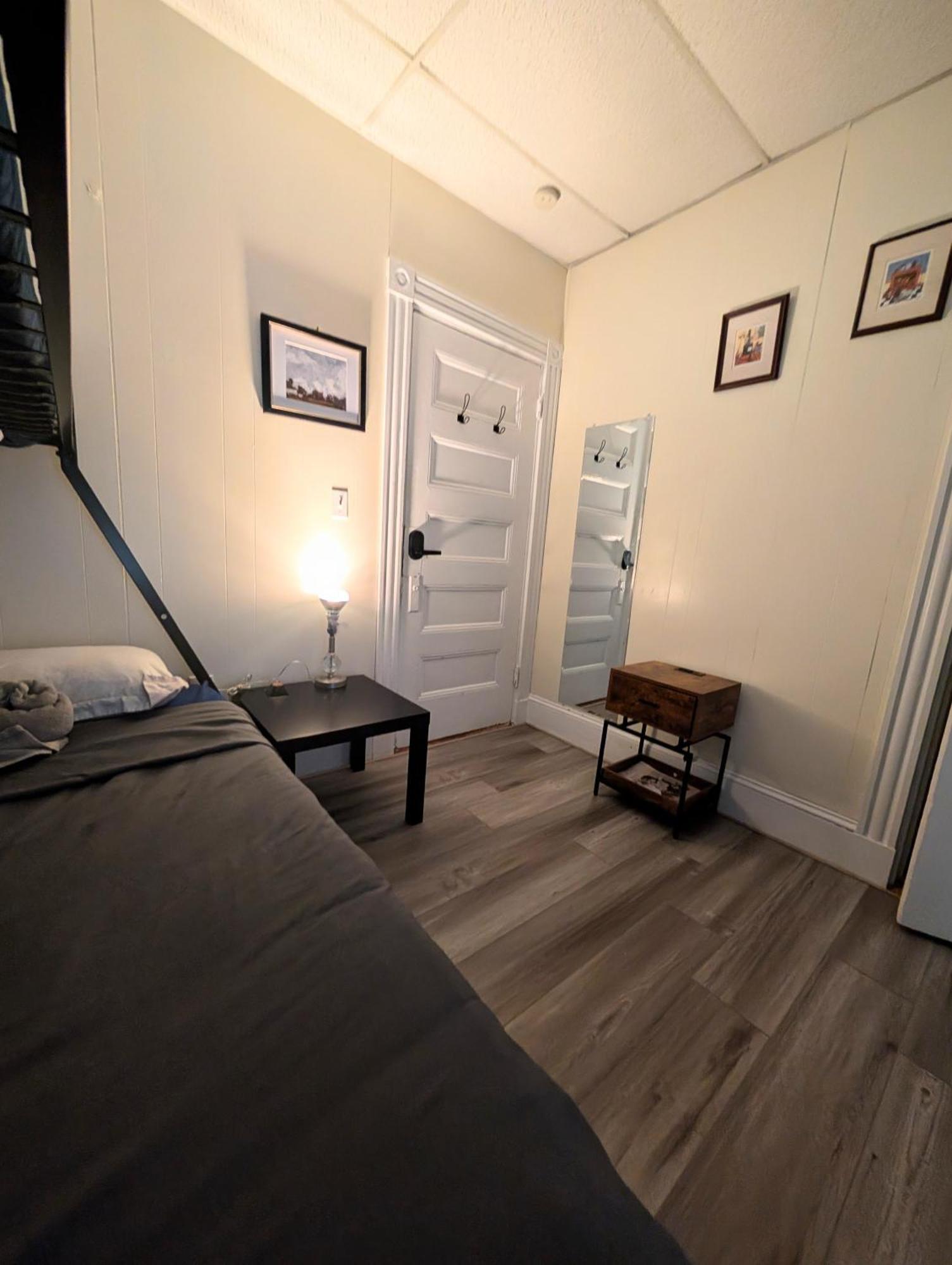 Homestel Hostel Boston