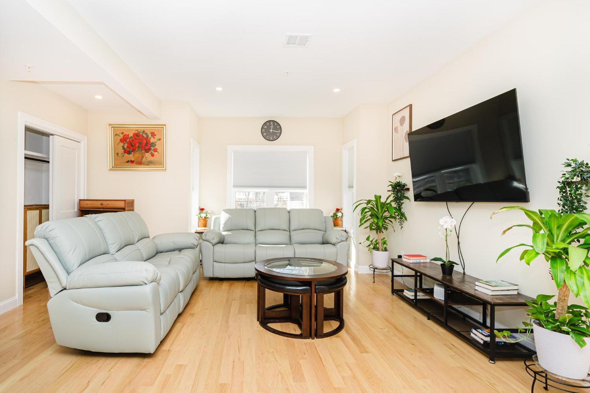 60-2 3br - Modern Near Museum * Boston