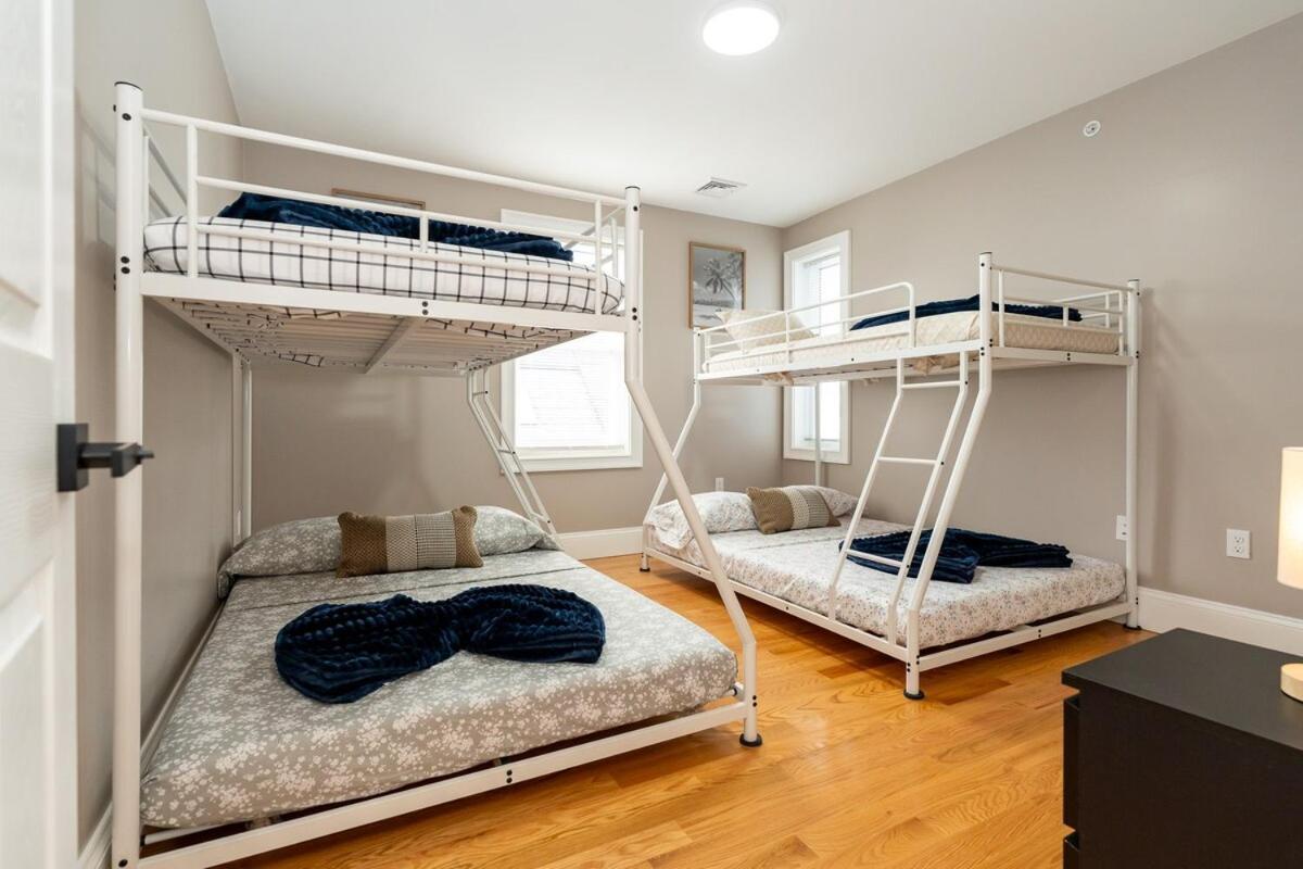 Apartment 558-2 3br - Renovated Nest Near Aquarium *