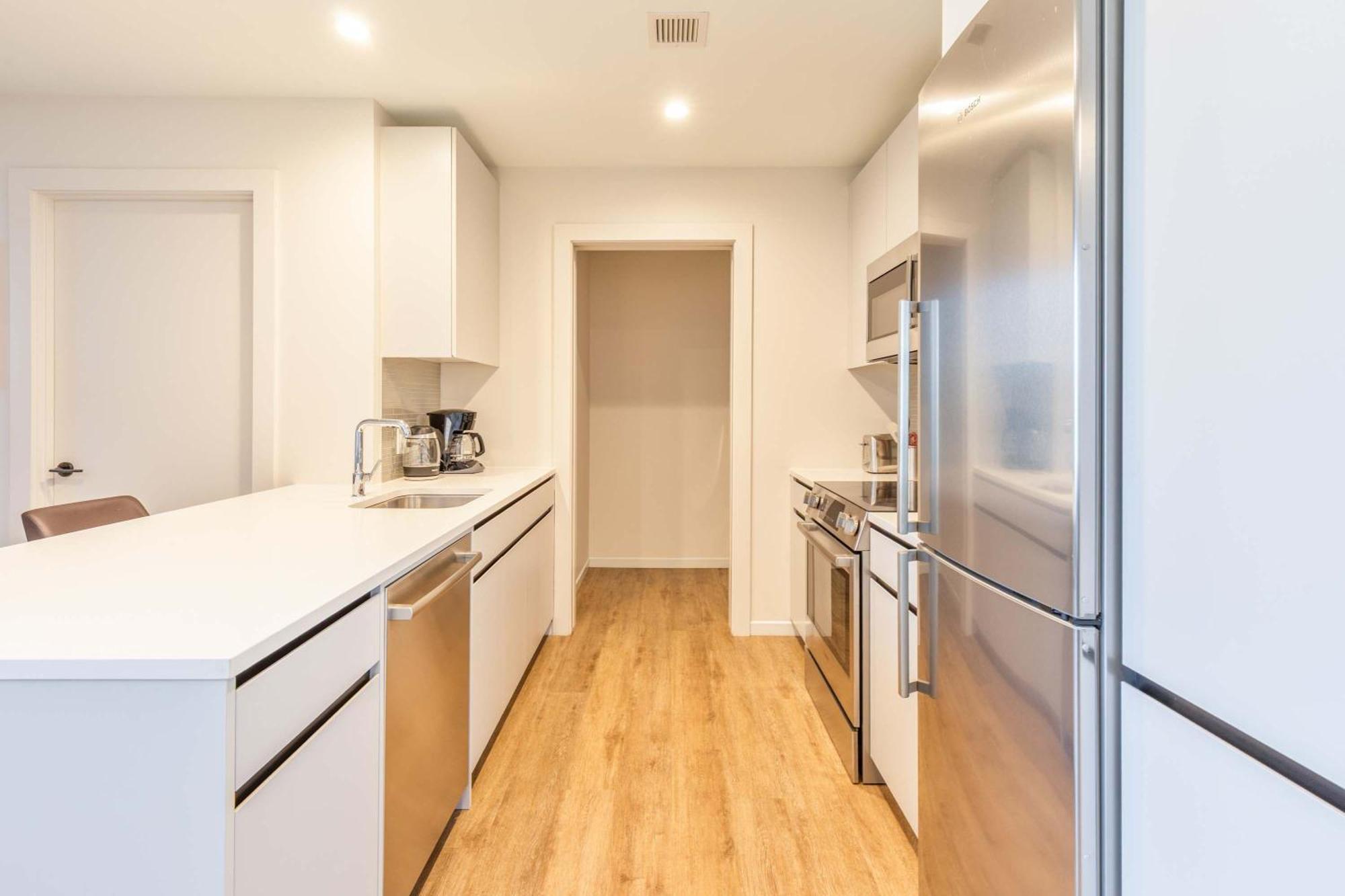 Luxury Heart Of Seaport Apartment Boston