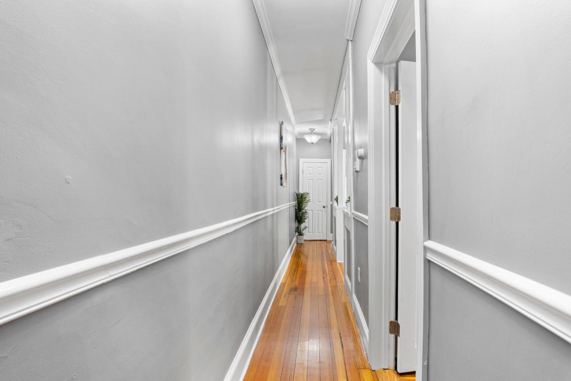 Spacious Near Ashmont * Boston