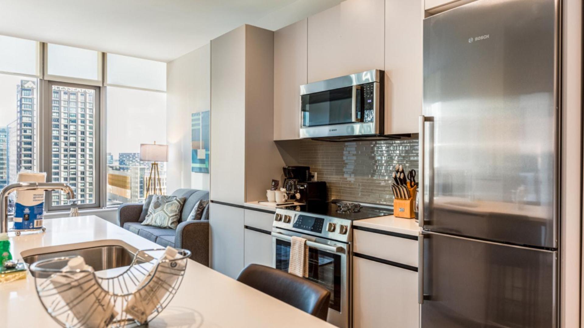 Seaport With Views *