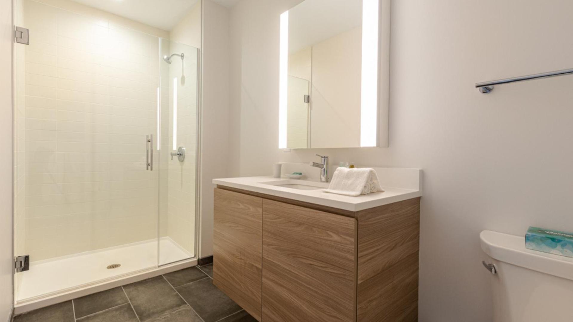 Apartment Seaport With Views