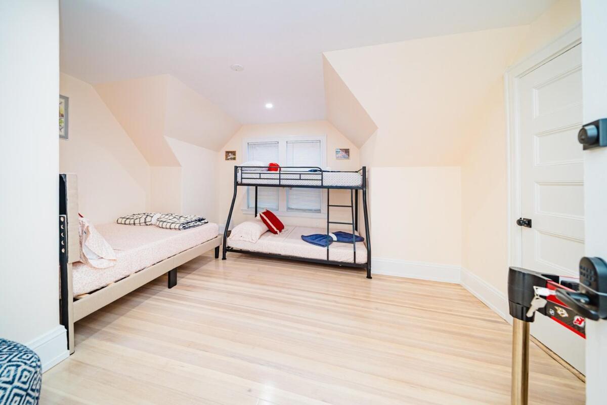 76-2 New 5br Townhouse Near Ashmont Station Apartment