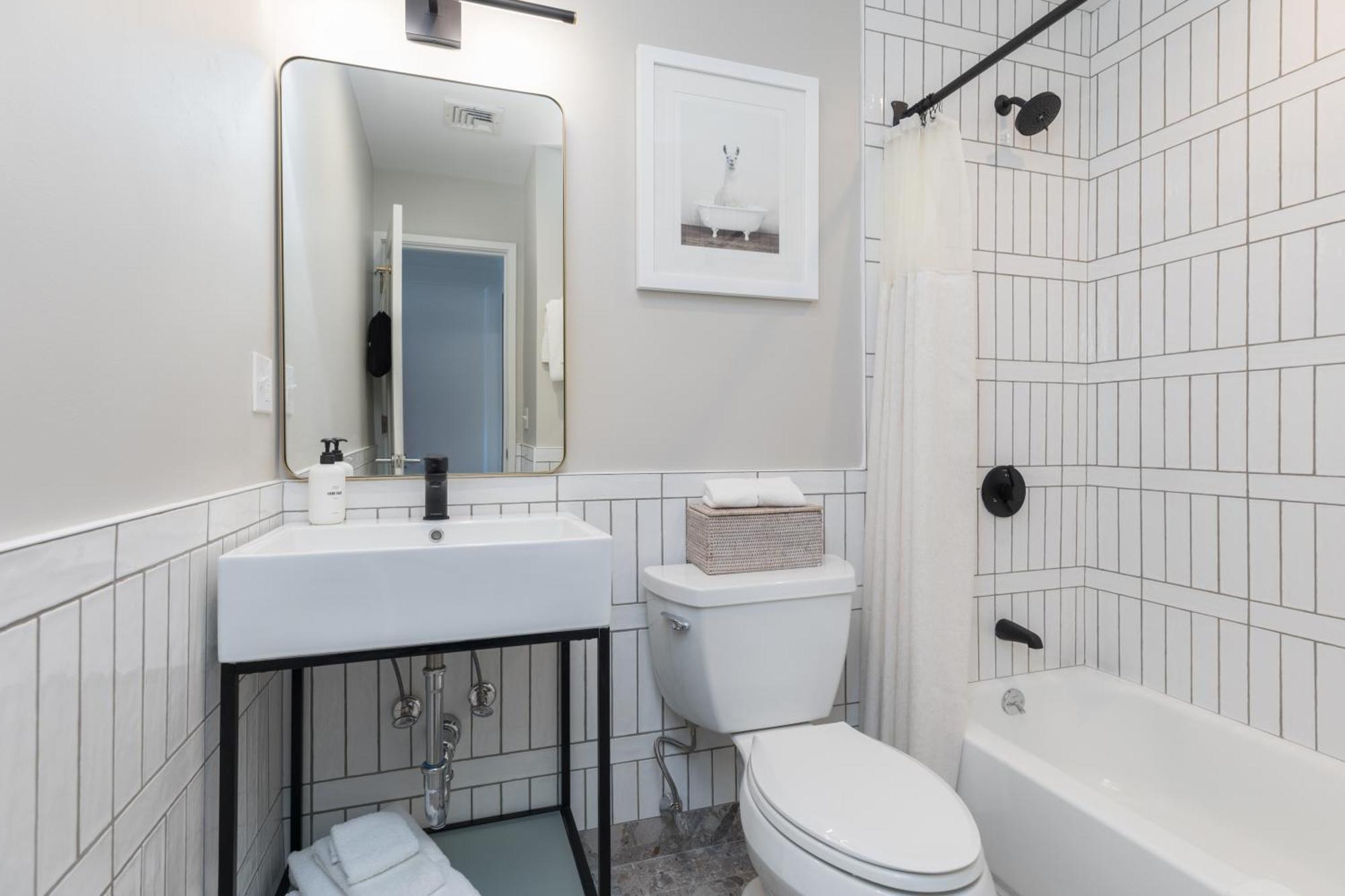 304 Newbury Street By Thatch 4*