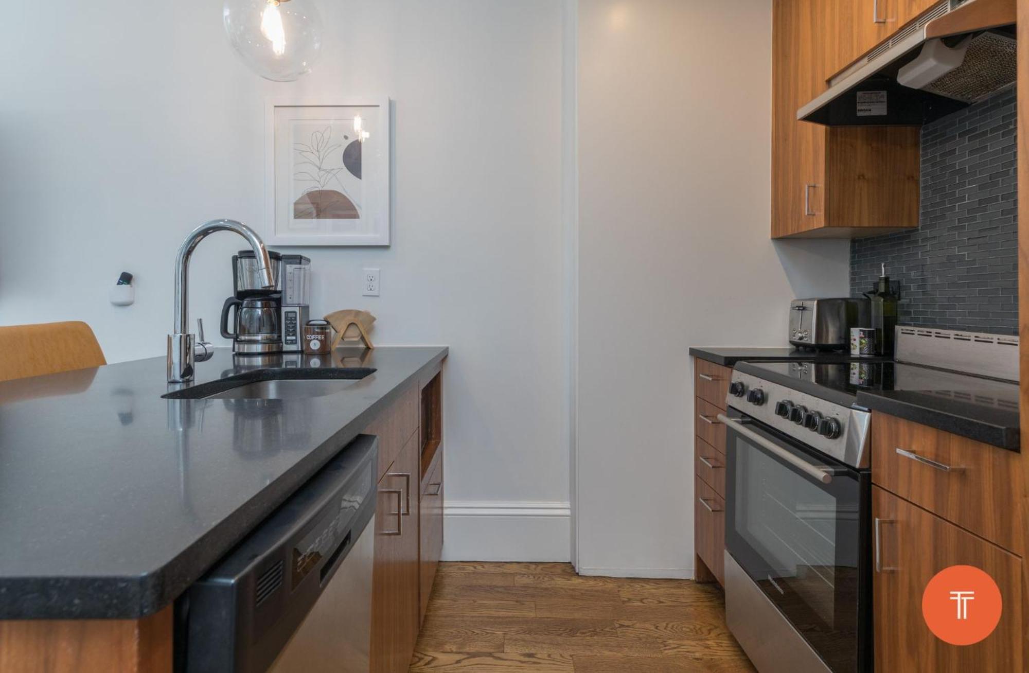 304 Newbury Street By Thatch Aparthotel