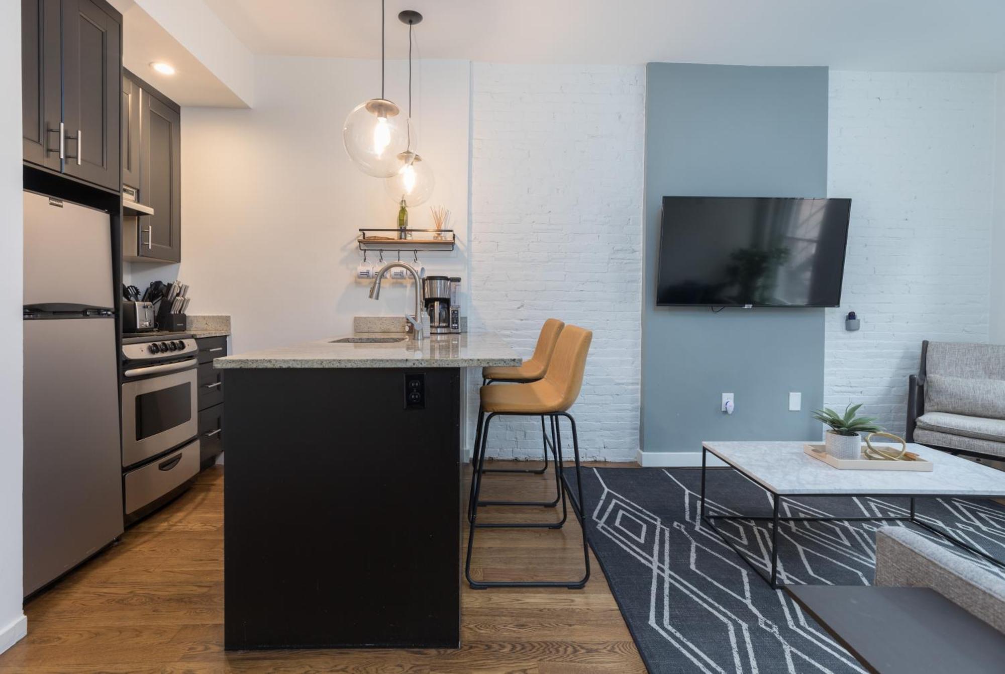 304 Newbury Street By Thatch Aparthotel