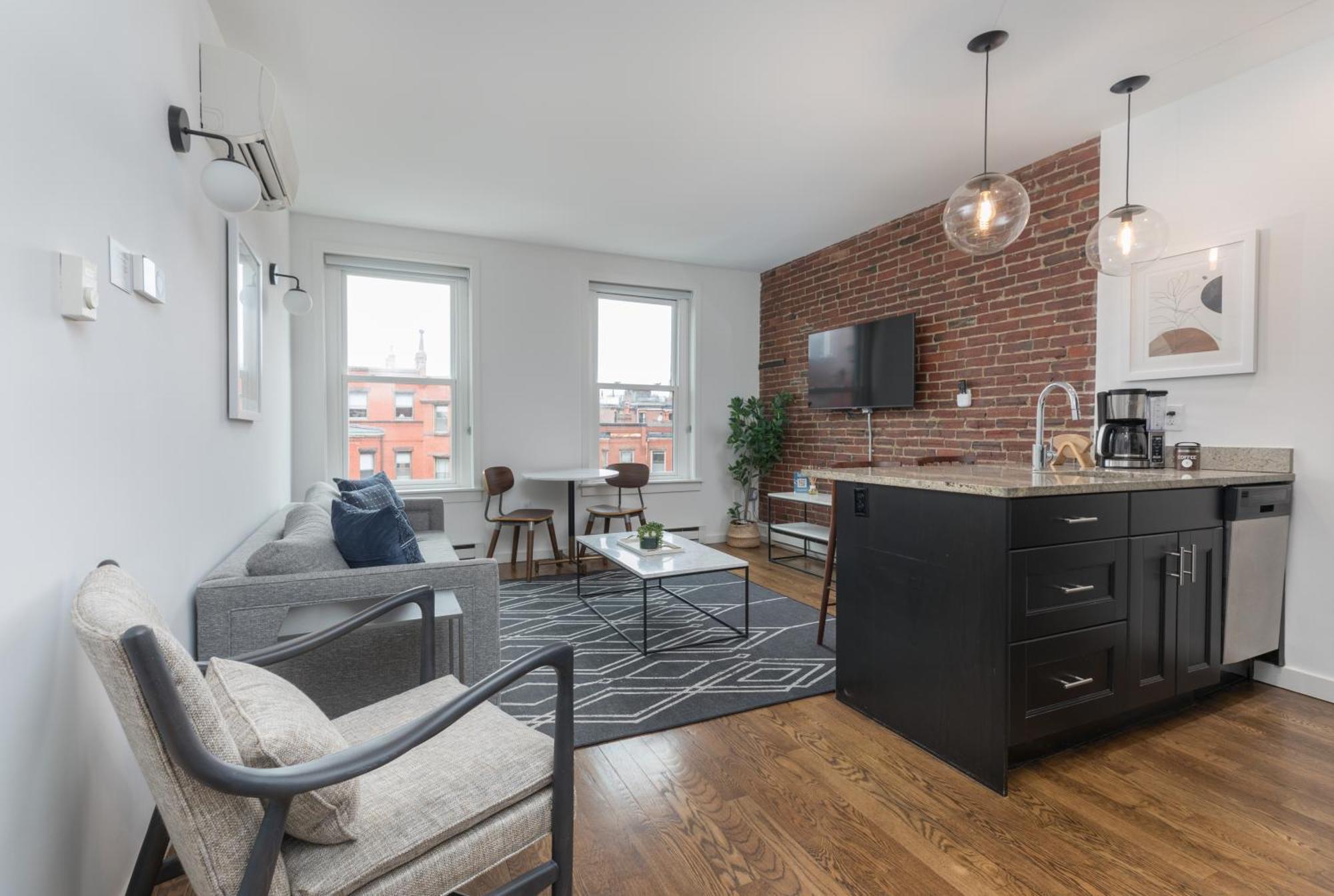 304 Newbury Street By Thatch Boston