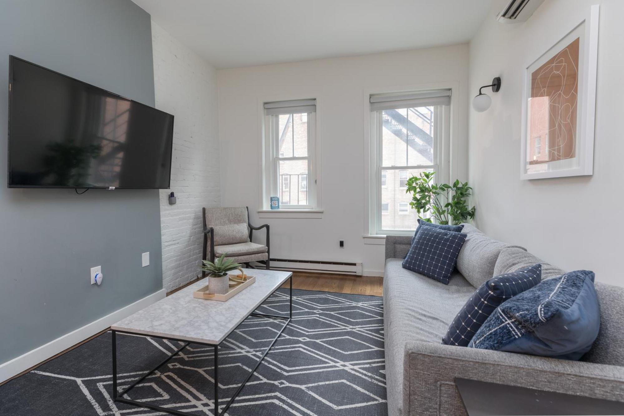 304 Newbury Street By Thatch Aparthotel 4*