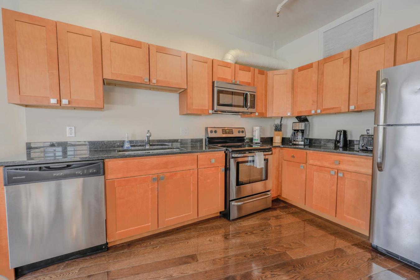 Bright And Bold 2 Bedroom Unit Minutes From The T Apartment Boston