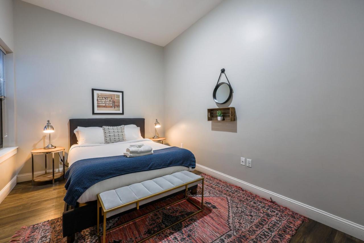 Keyless Entry Laundry In Unit Pet Friendly *
