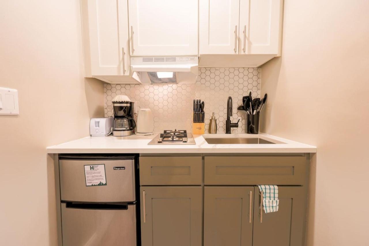 Bold And Spacious Back Bay
