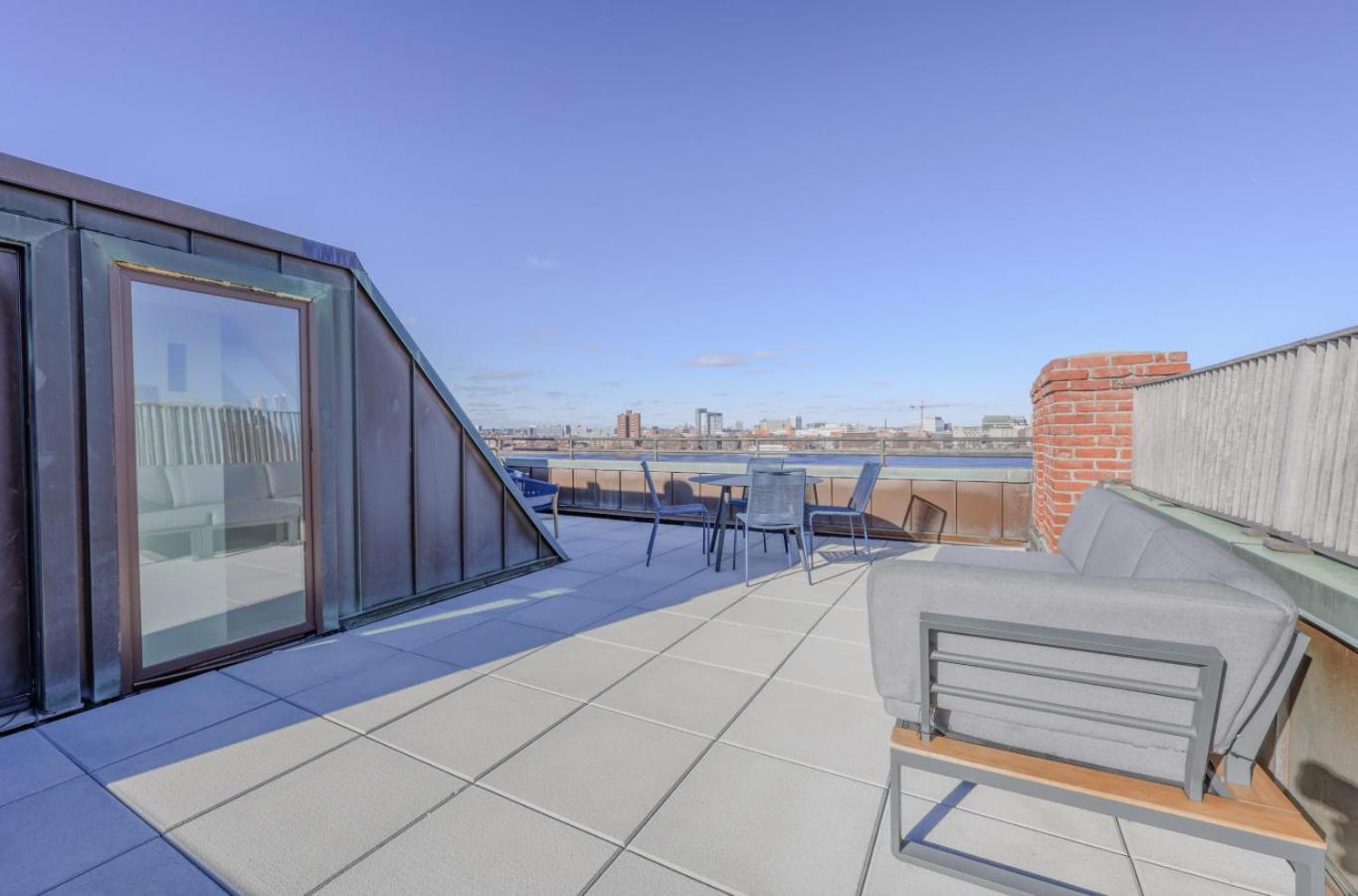 Luxurious Fenway 2br Penthouse With Roof Decks * Boston
