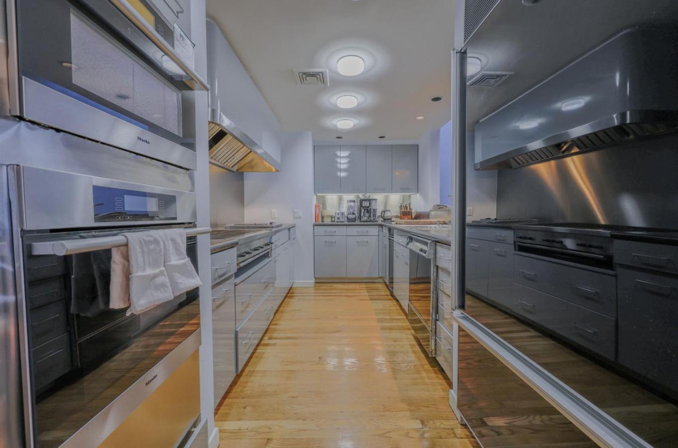 Apartment Luxurious Fenway 2br Penthouse With Roof Decks *