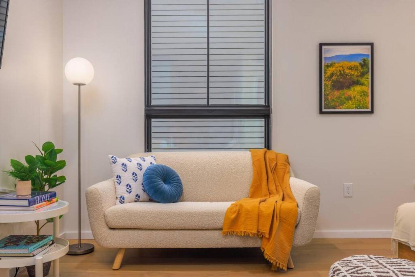 Apartment Spacious Mission Hill