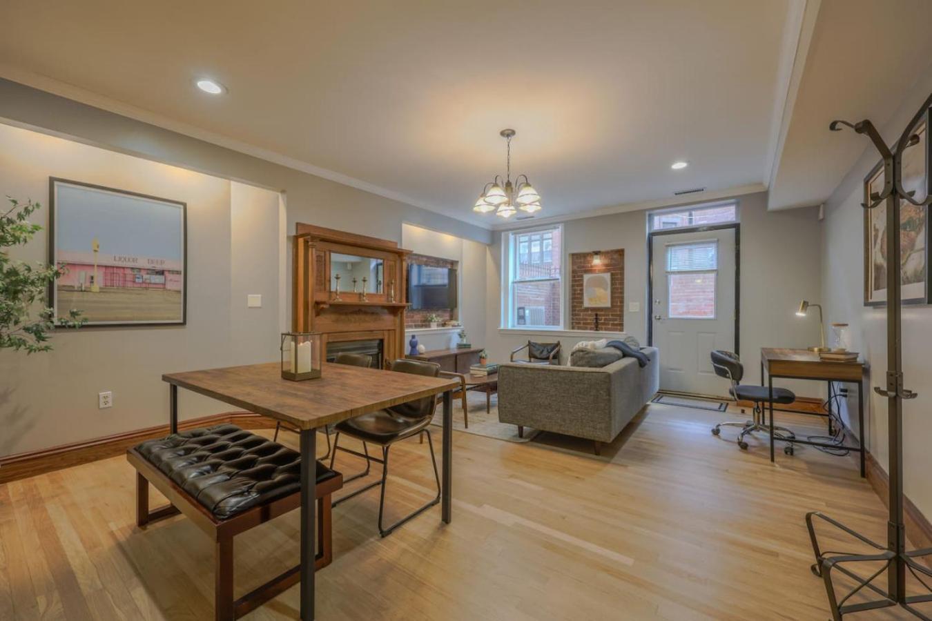 Apartment Classic 2bed 2bath W Patio In Back Bay