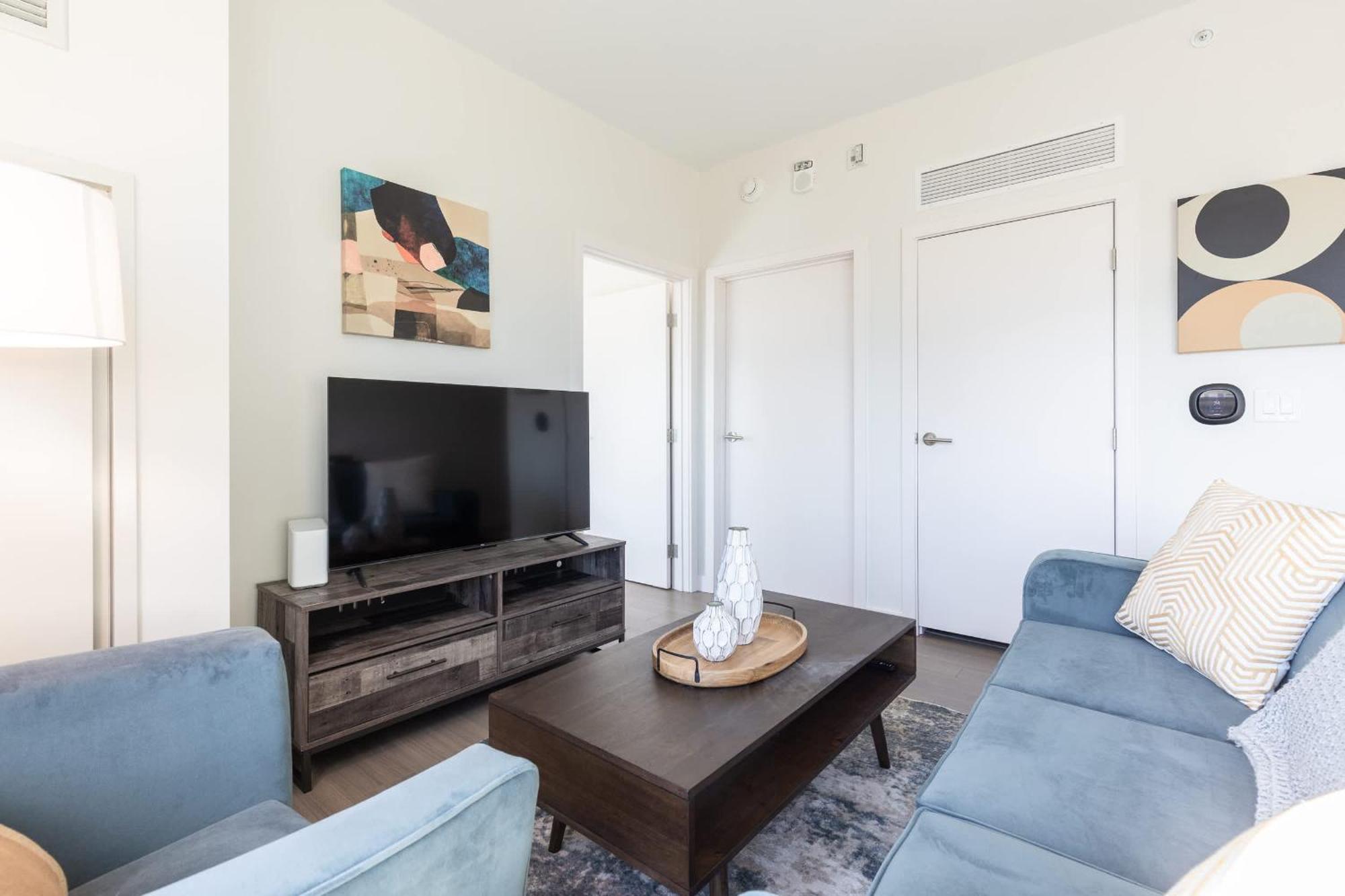 Luxury Near Prudential Center - 30-804
