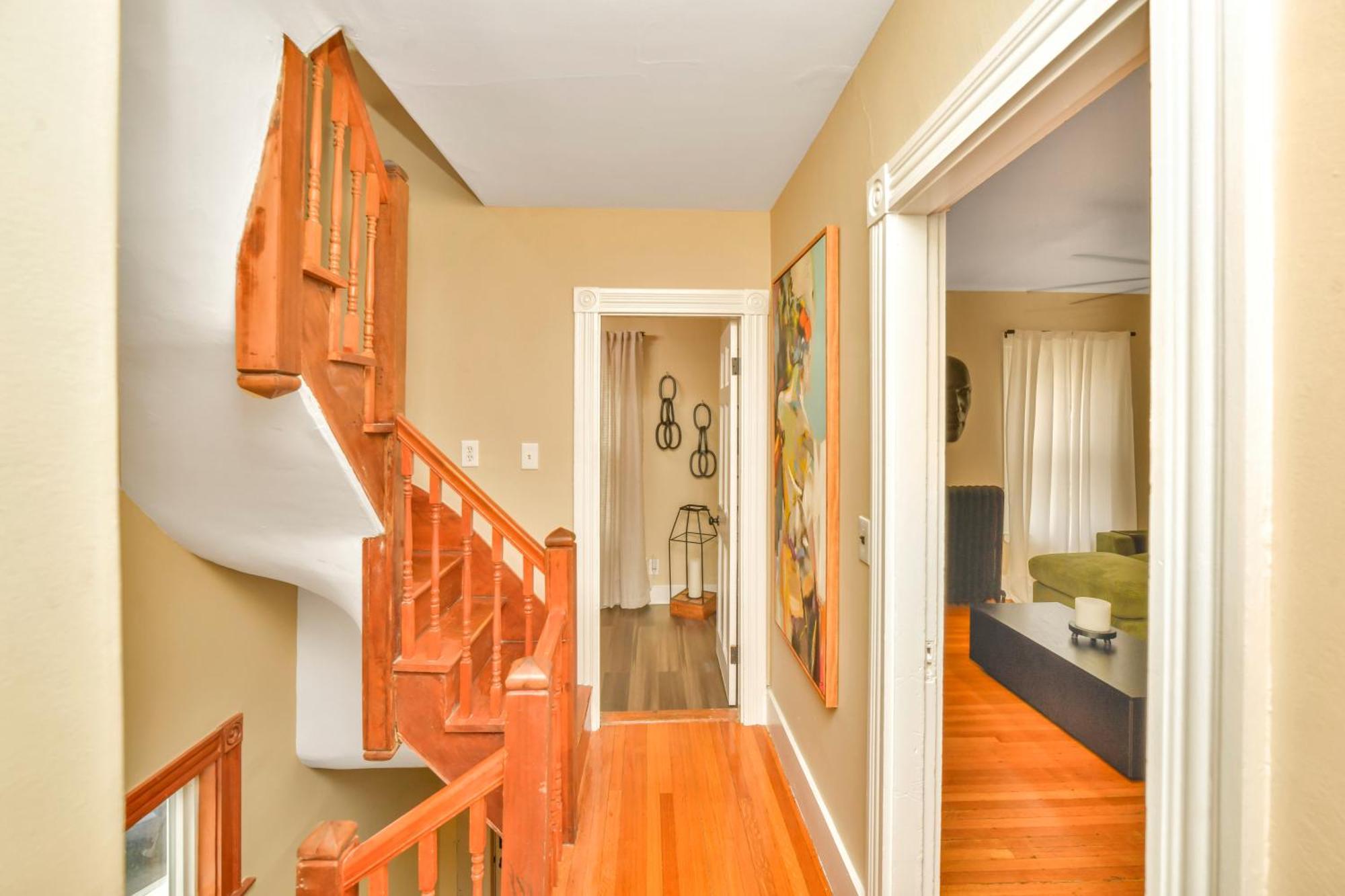 Modern Comfort Apartment Boston