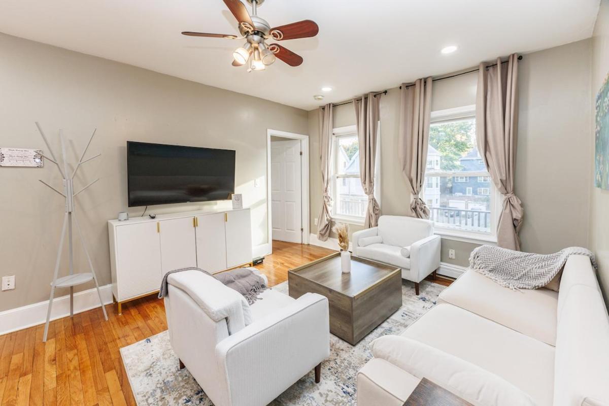 Appartement In-unit Laundry Your Family And Friends Space *