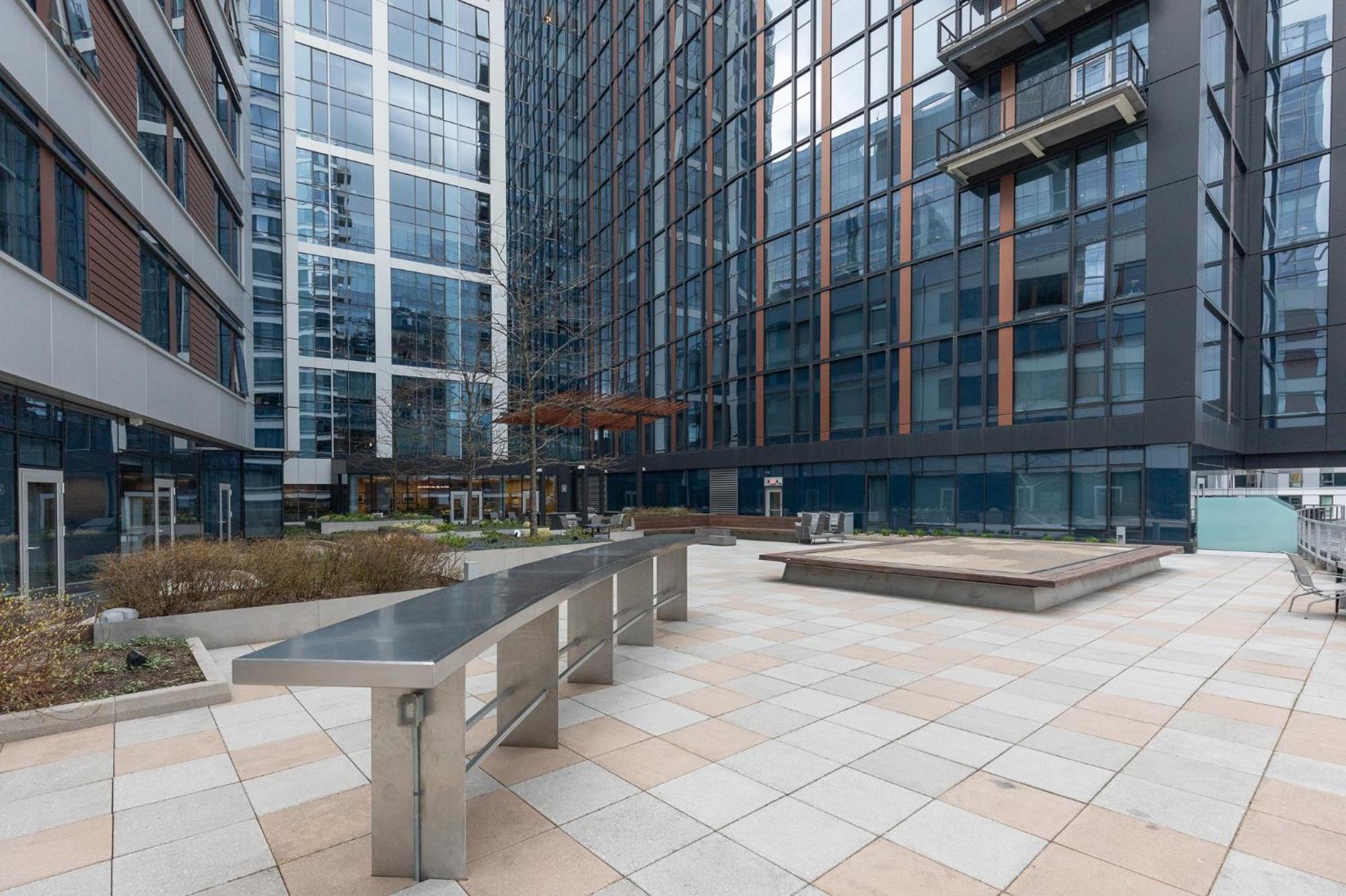Apartment Luxury In Heart Of Seaport Boston