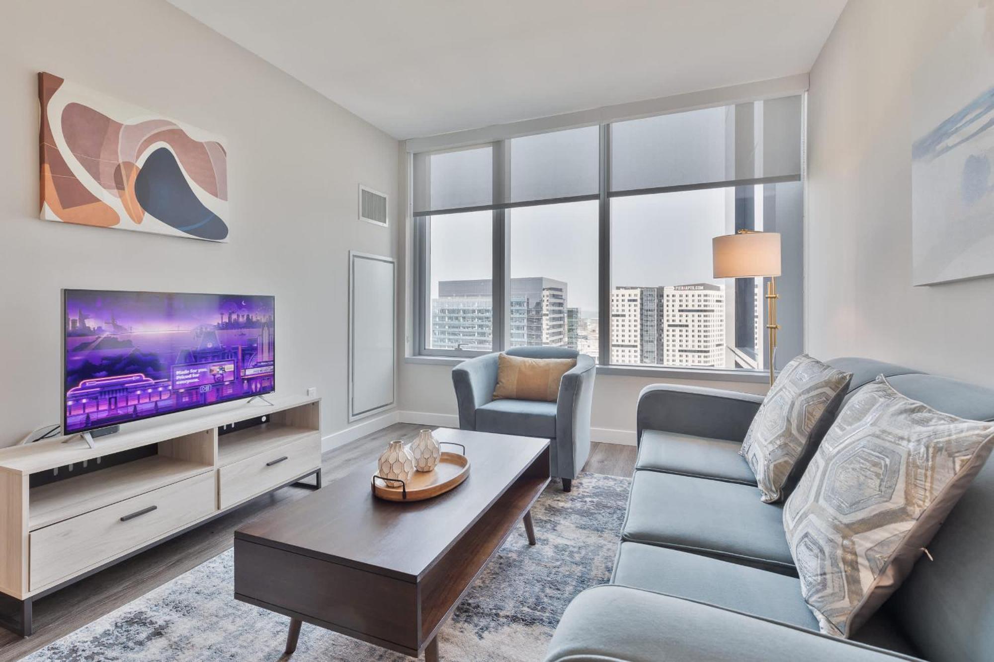 Luxury In Heart Of Seaport Apartment Boston