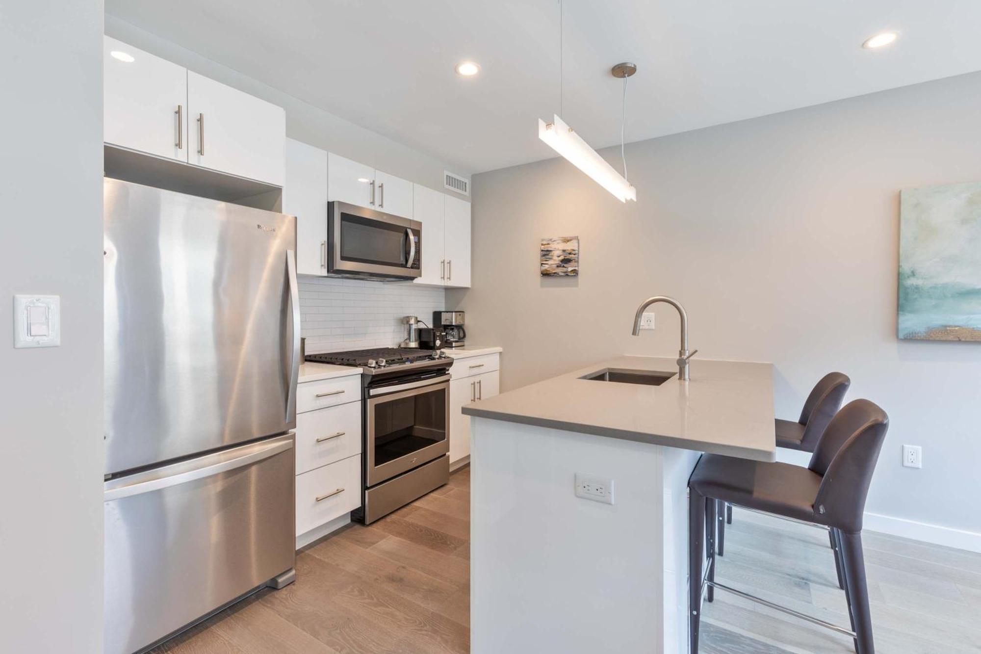 Luxury 2br North End Retreat