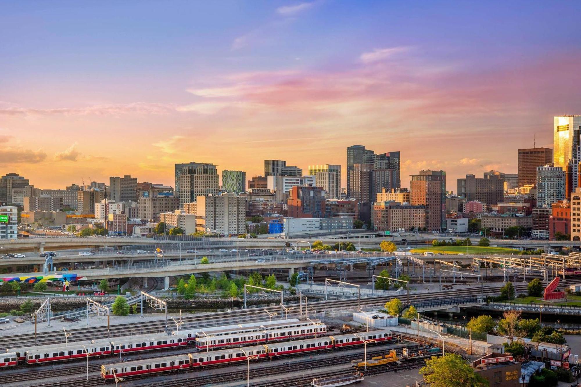 Cambria Downtown - Seaport Hotel 4*