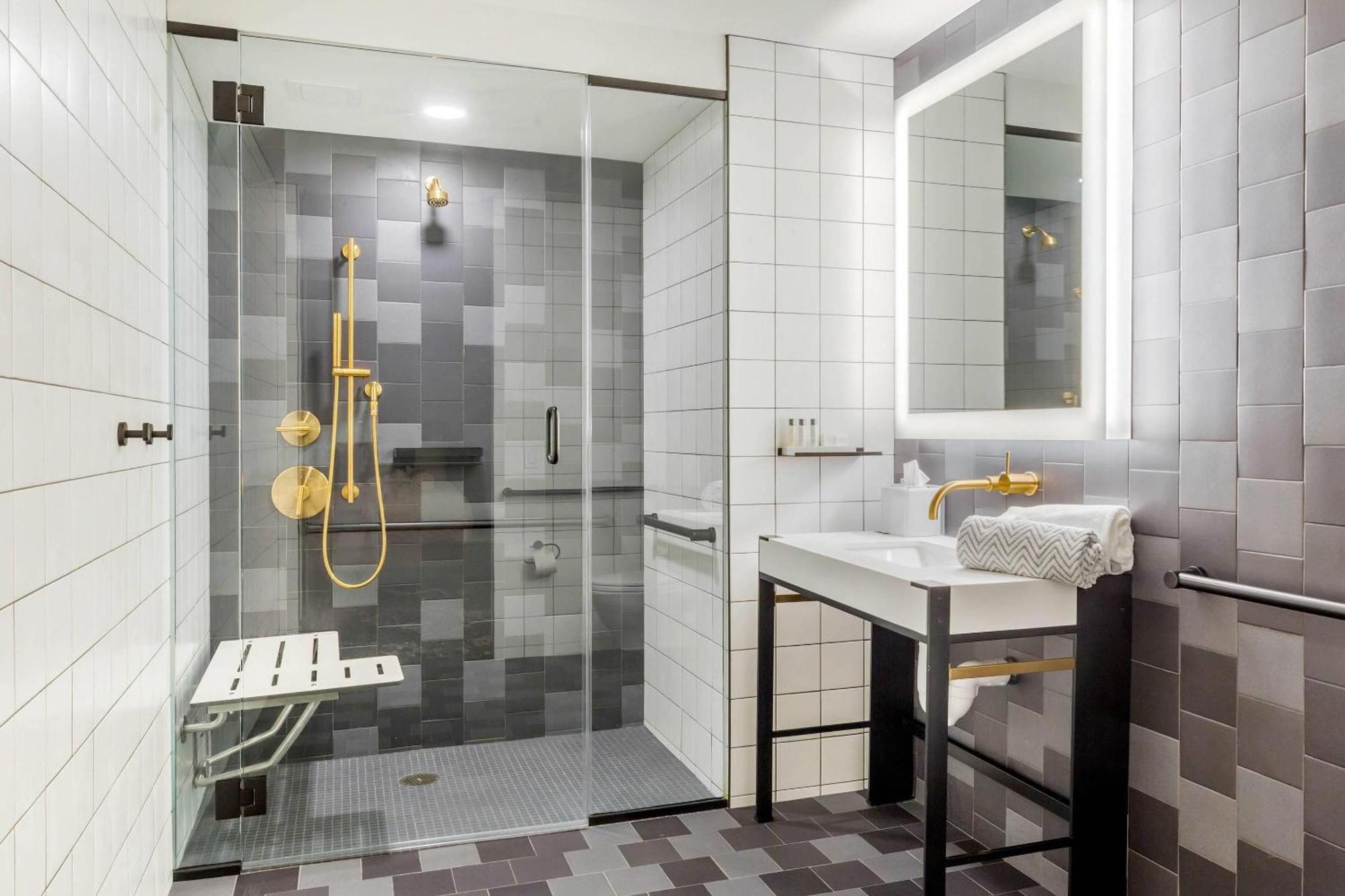 Cambria Downtown - Seaport