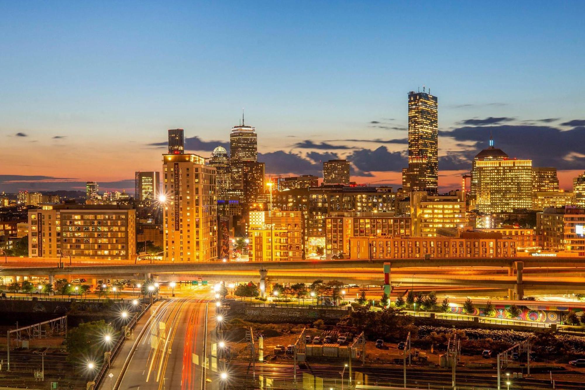 Cambria Downtown - Seaport Hotel