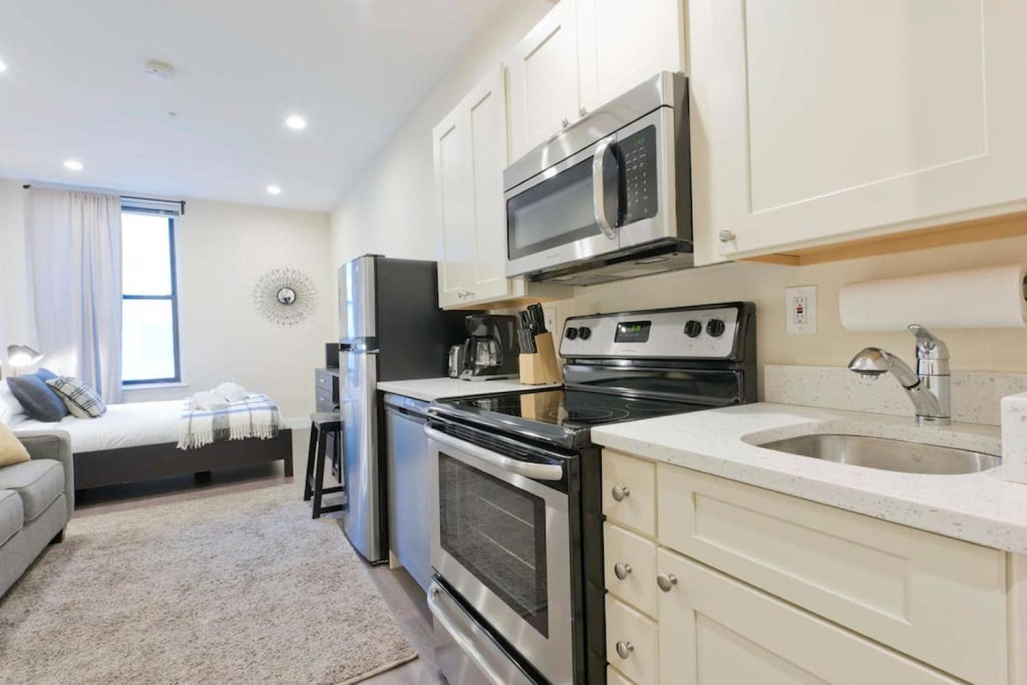 Centrally Located Loft Walk Anywhere Pets Ok Apartment Boston