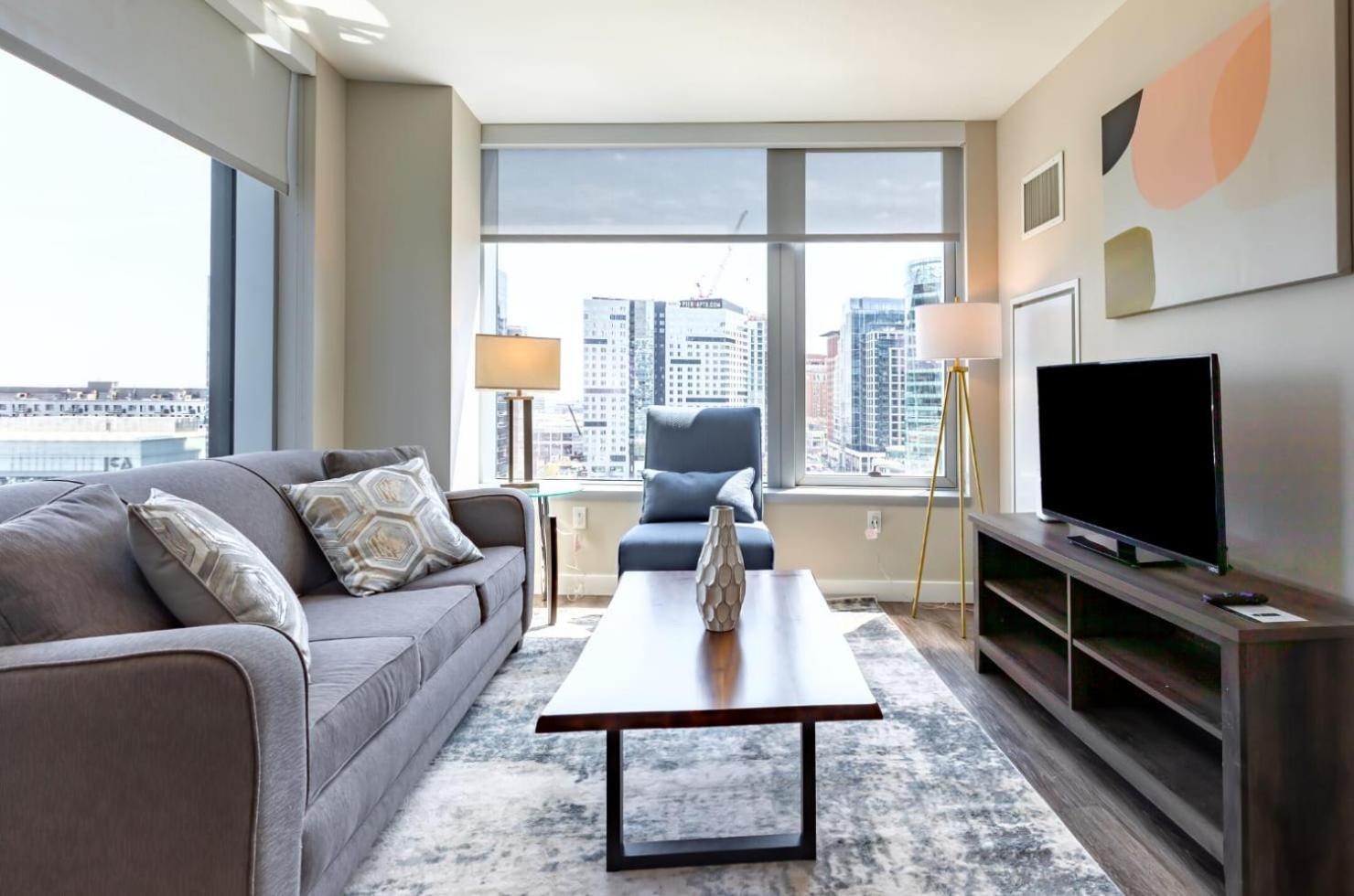 Private 2br Seaport Disctrict