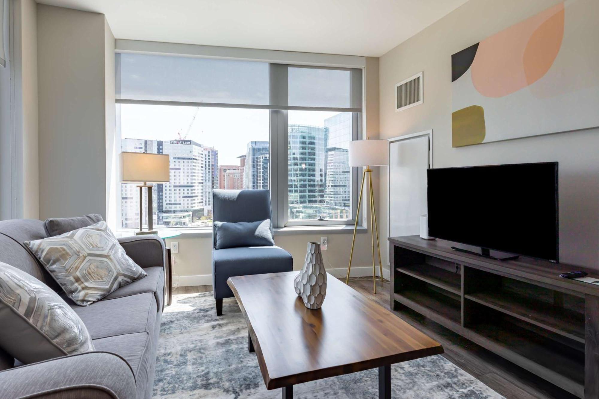 Private 2br Seaport Disctrict Boston