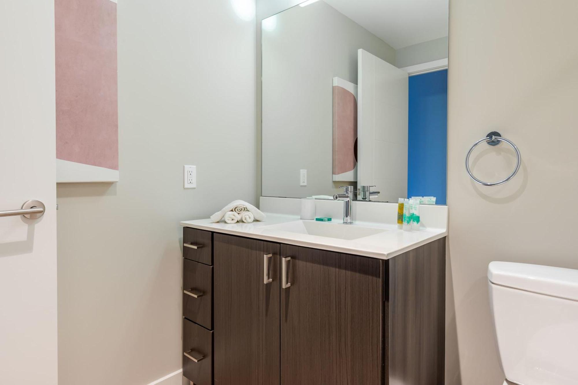 Apartment Private 2br Seaport Disctrict