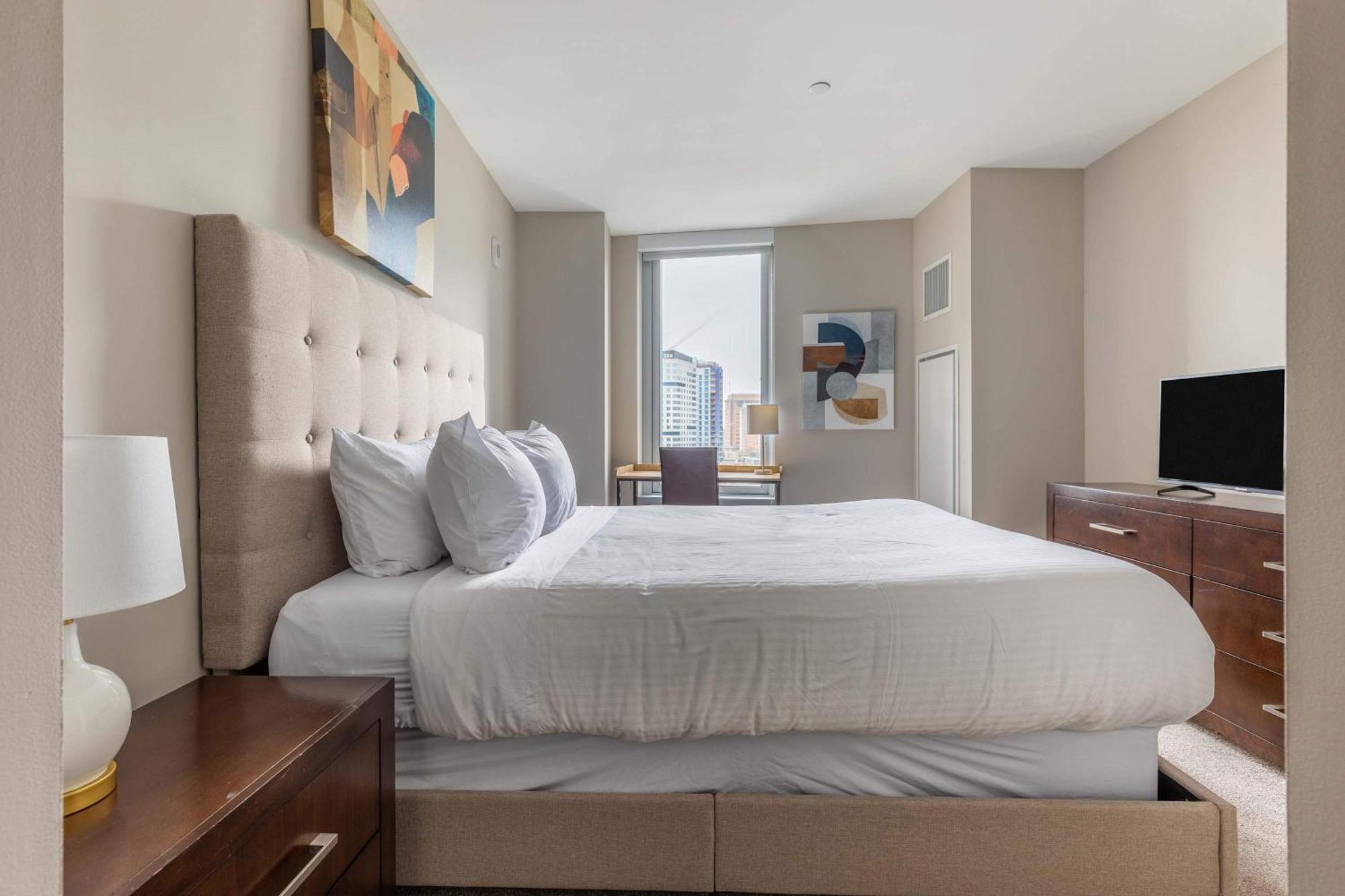 Private 2br Seaport Disctrict Boston