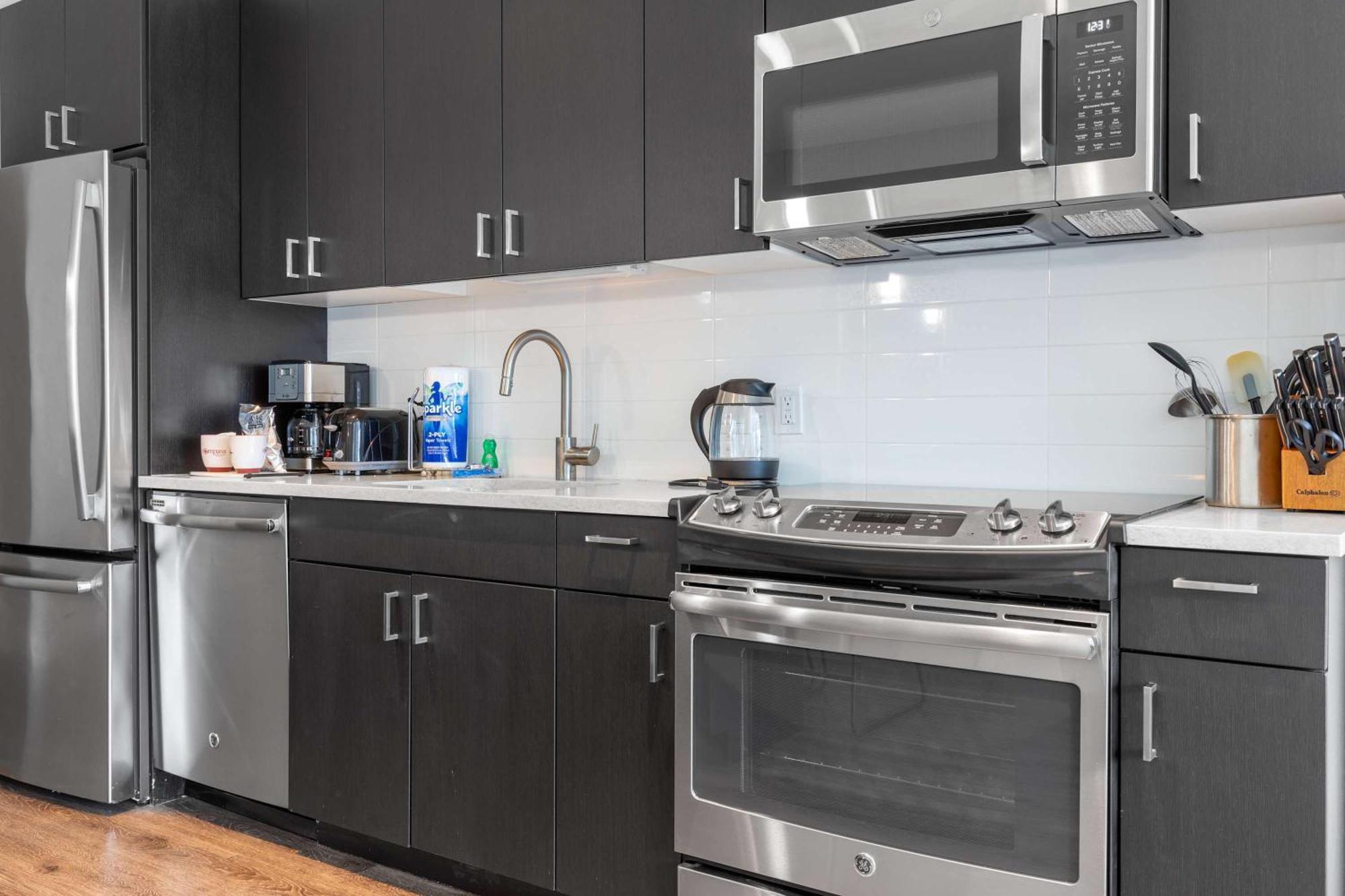 Private 2br Seaport Disctrict *