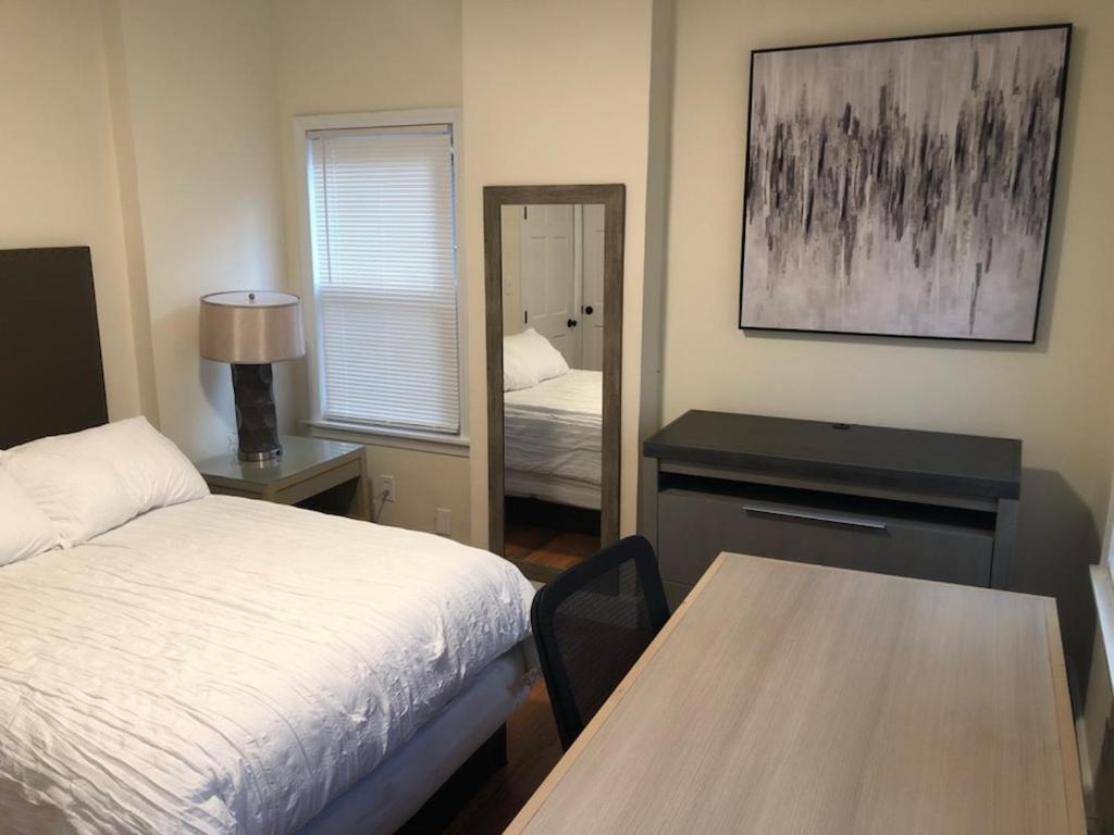 Modern Renovated 2-bedroom In South Boston