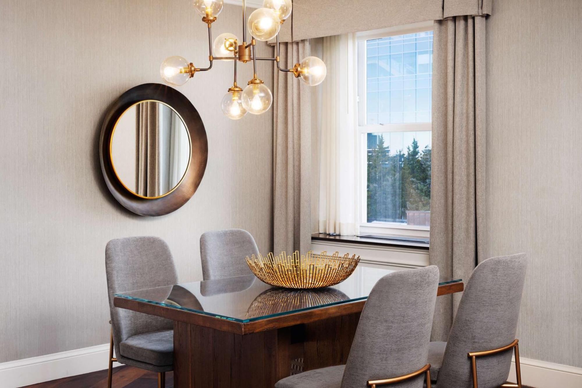 Hotel Hilton Park Plaza 4*