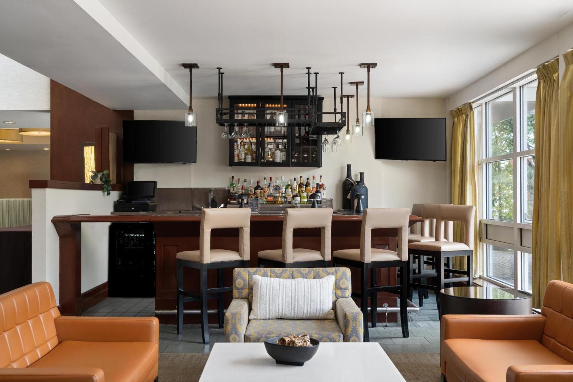 Doubletree By Hilton Bayside Hotel 3*