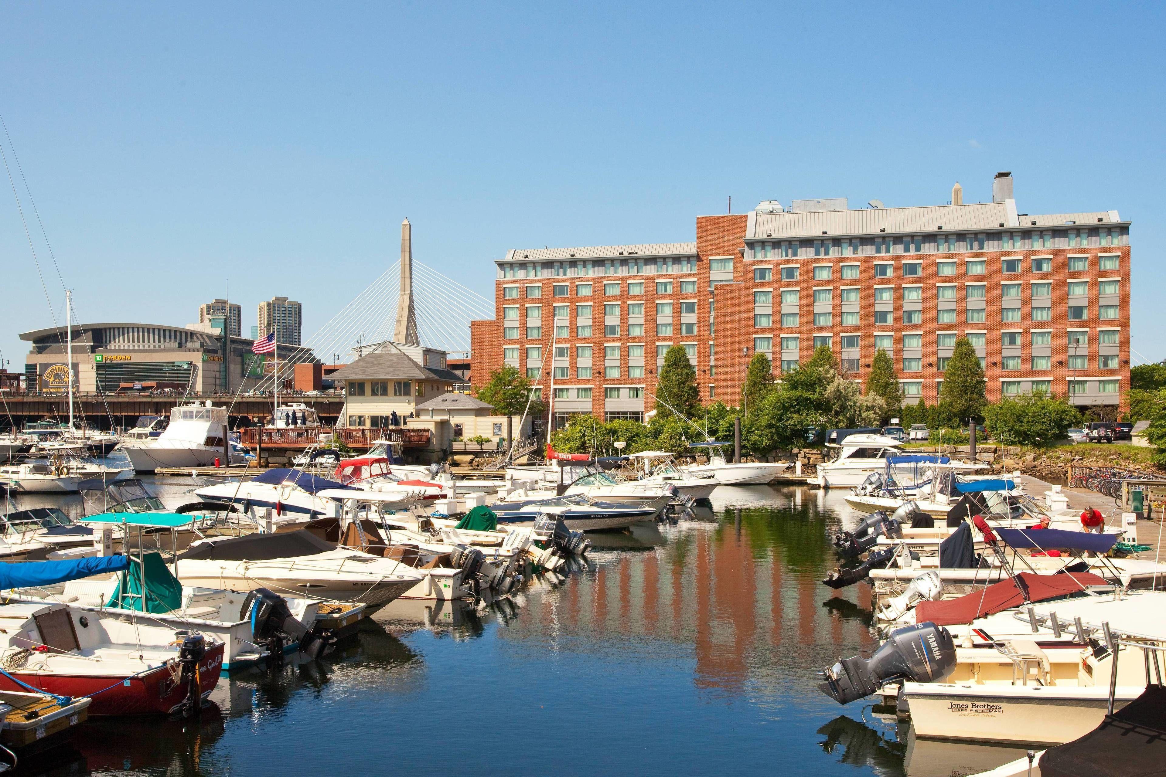 By Marriott Harbor On Tudor Wharf 3* Boston