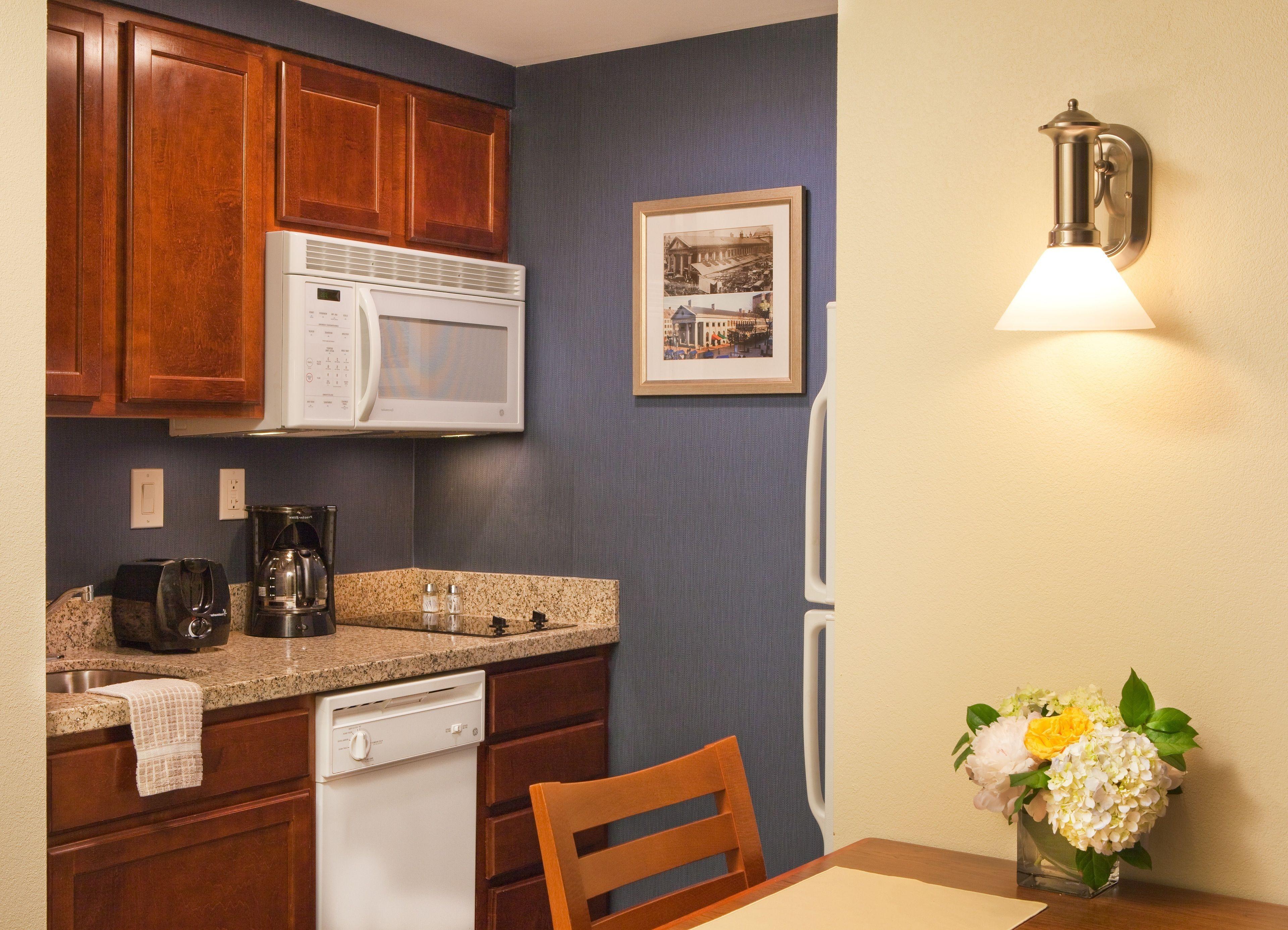 By Marriott Harbor On Tudor Wharf Hotel