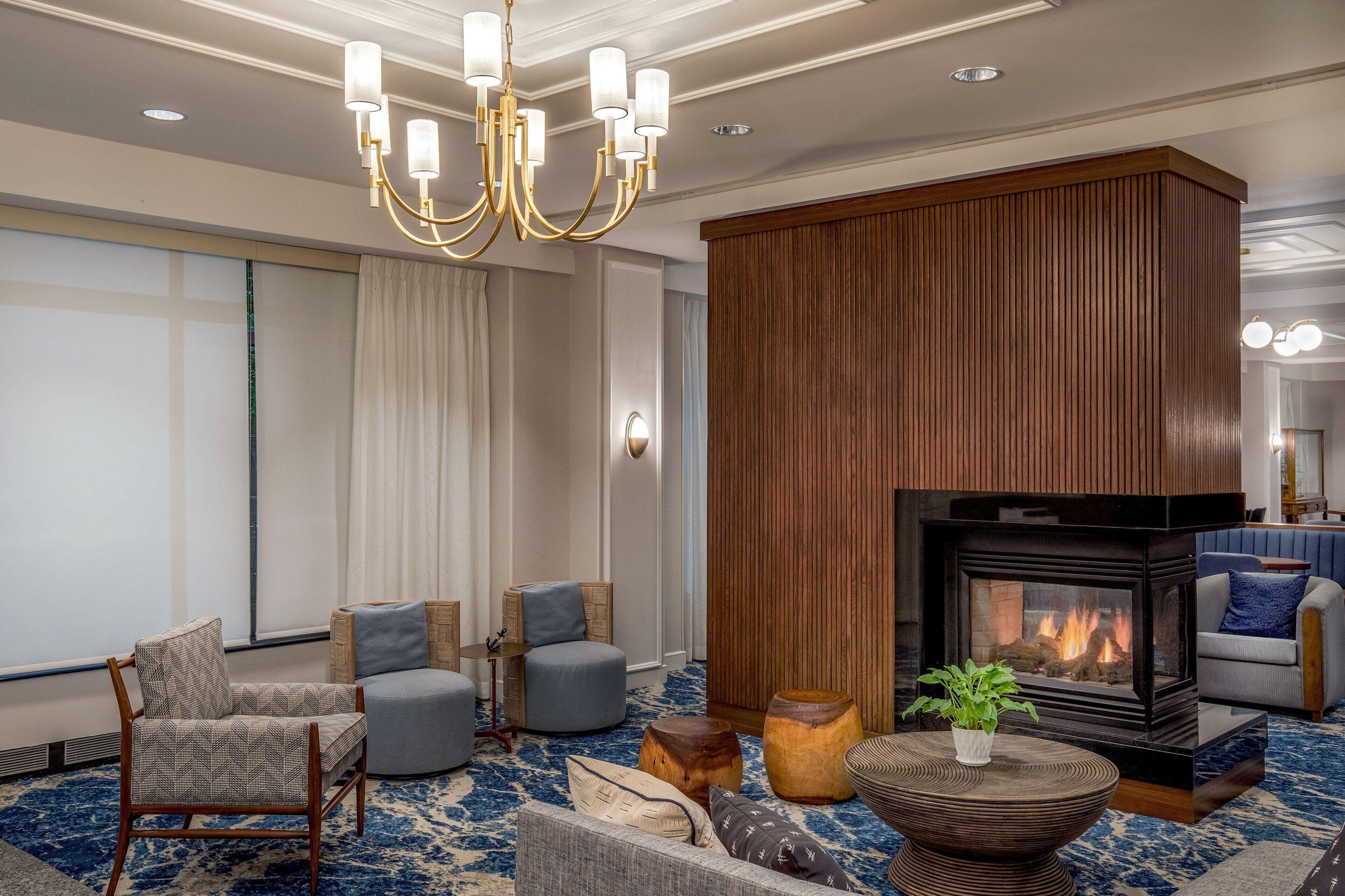 Hotel By Marriott Harbor On Tudor Wharf Boston