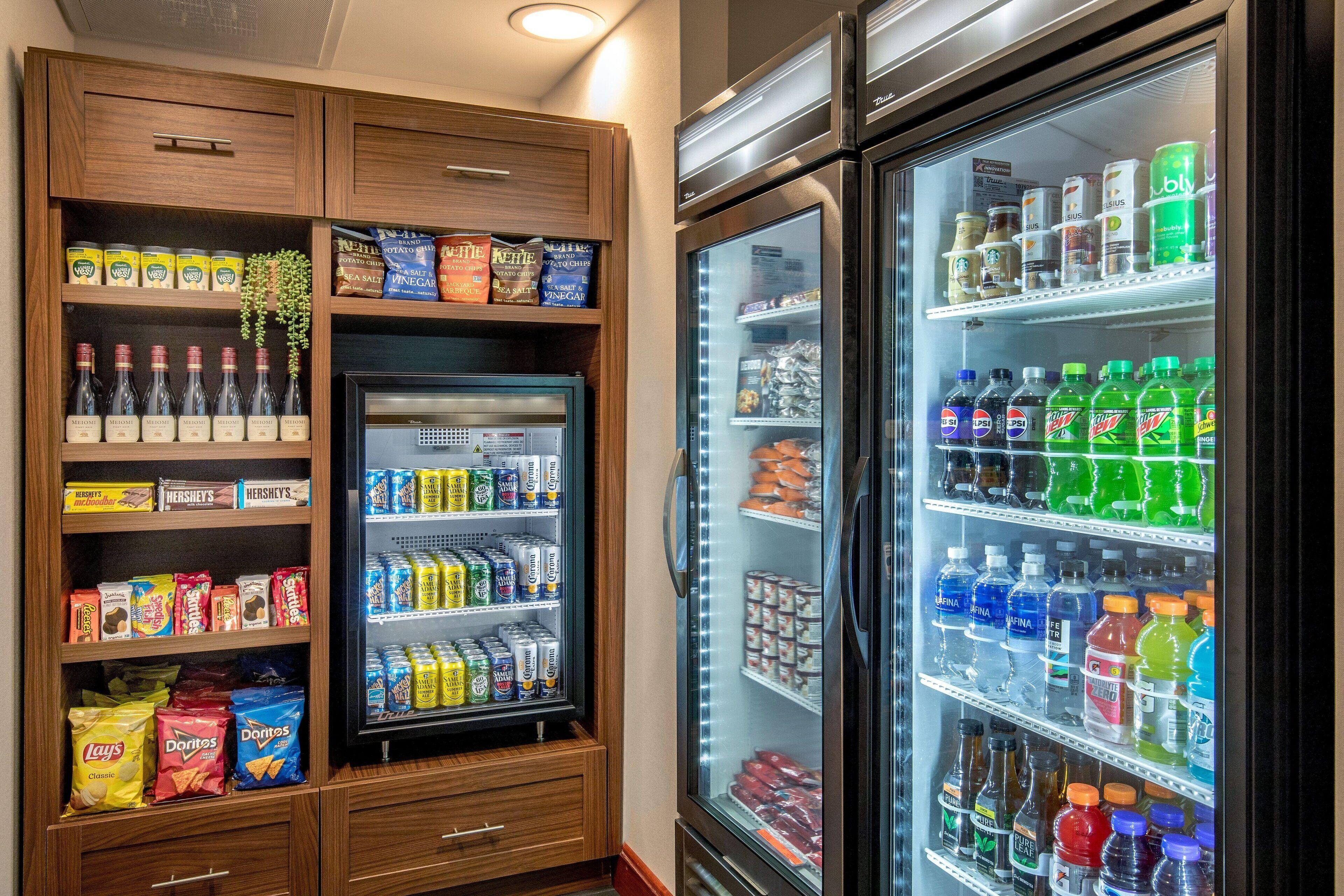 By Marriott Harbor On Tudor Wharf Boston