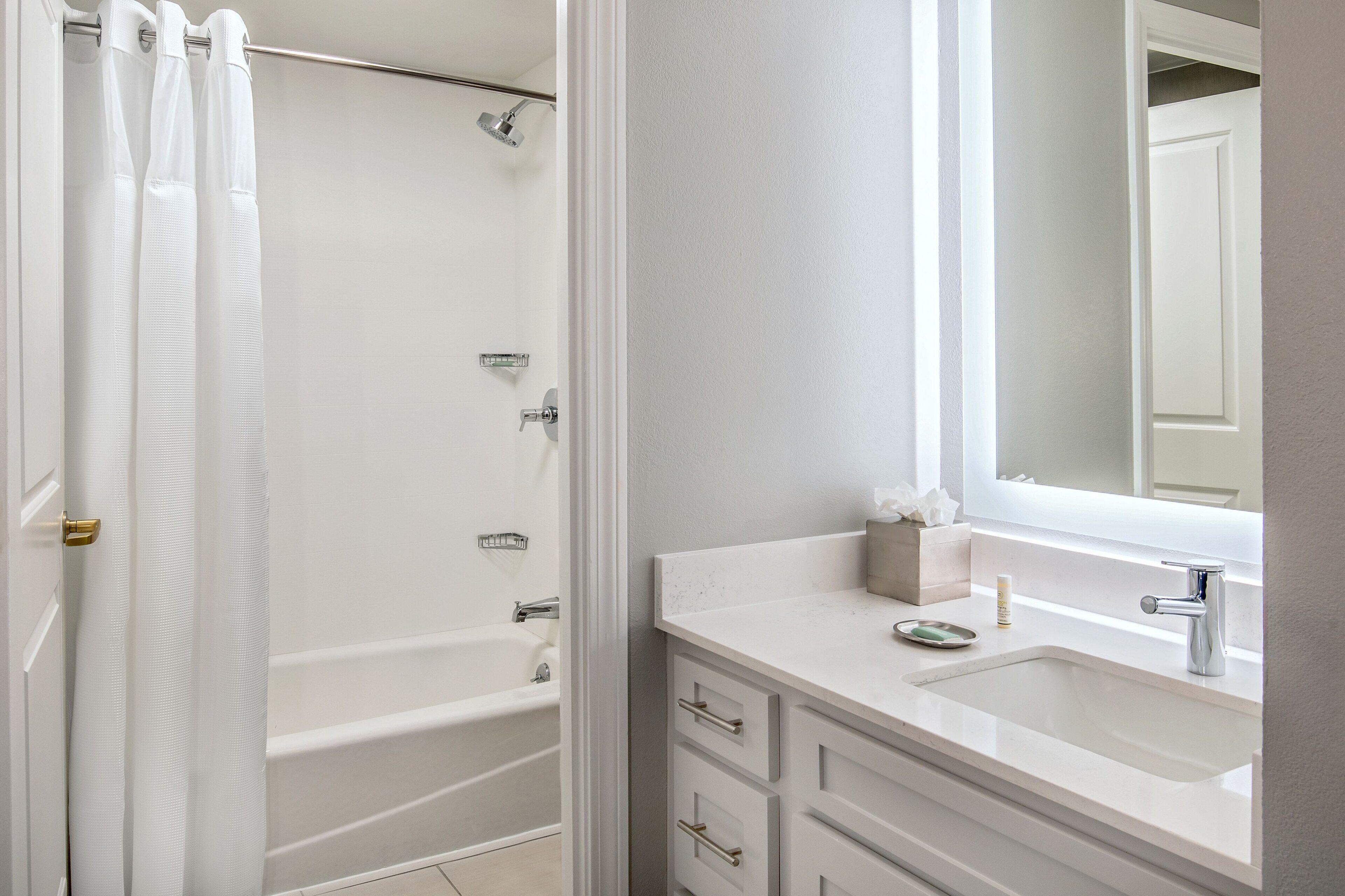 By Marriott Harbor On Tudor Wharf 3* Boston