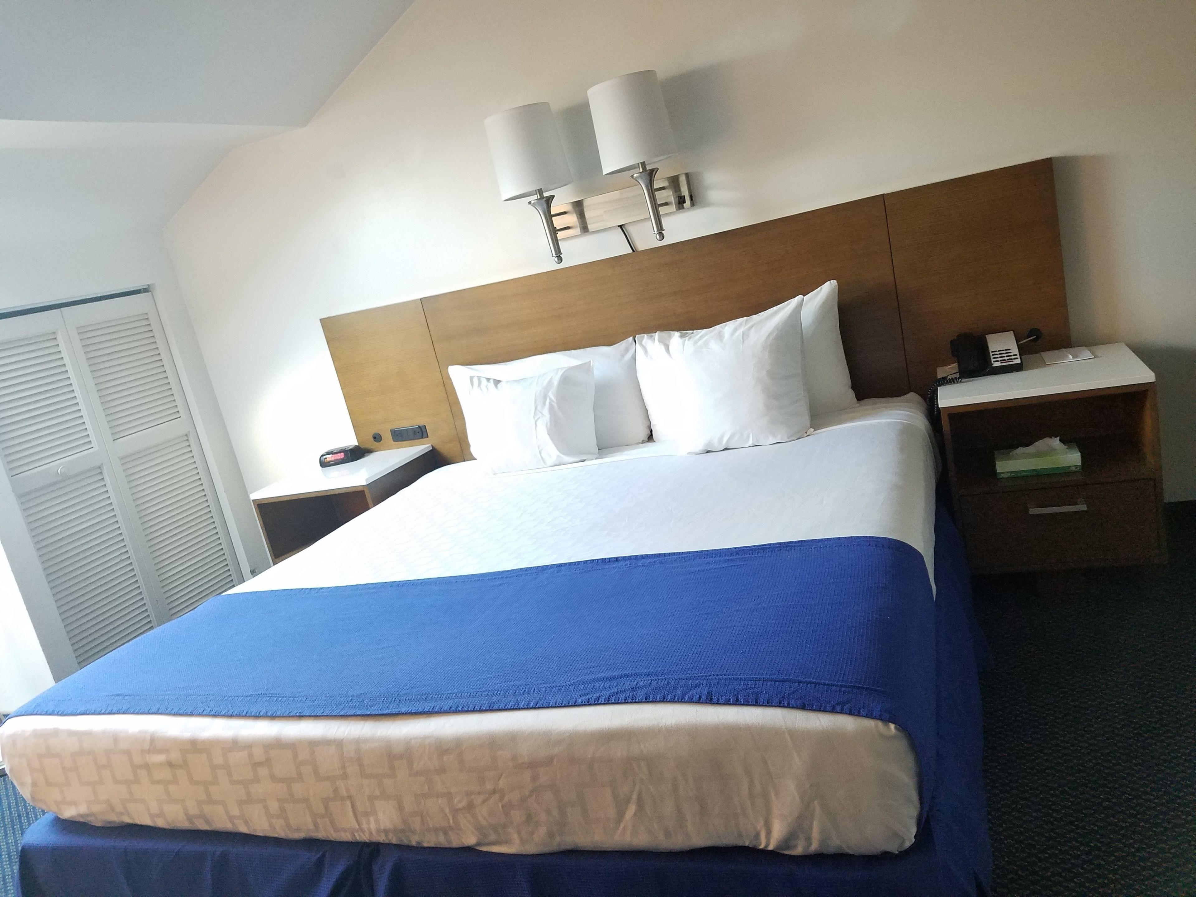 Constitution Hotel 2*