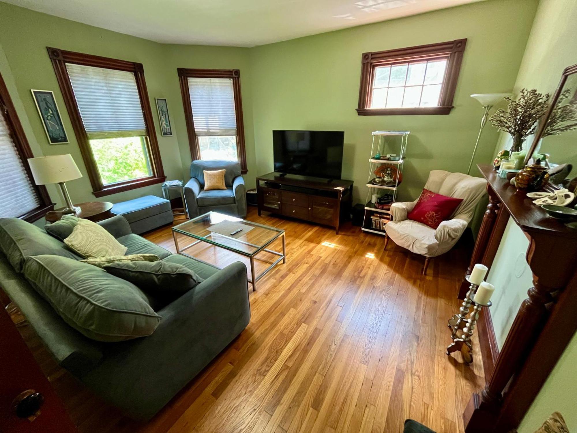 Charming 2br In The Heart Of Jamaica Plain Apartment *